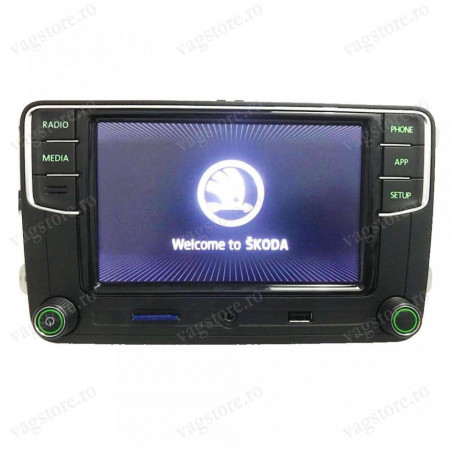 RCD330G Plus Touchscreen Bluetooth USB AUX MirrorLink pentru SKODA
