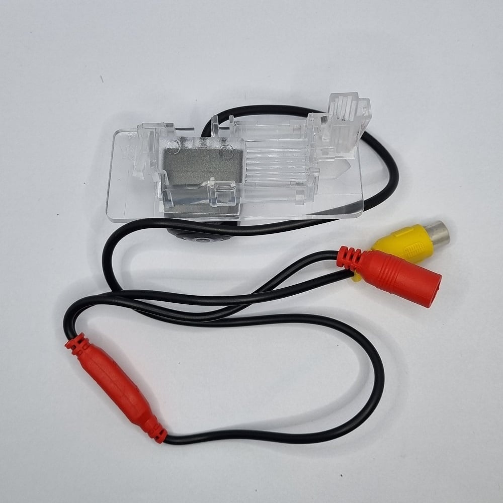 Camera marsarier dedicata VW Golf VII 2016 - 2020 tip lampa numar, AHD 720P, Night Vision, rezistenta la apa si praf, cablu video 6m - 1 | YEO