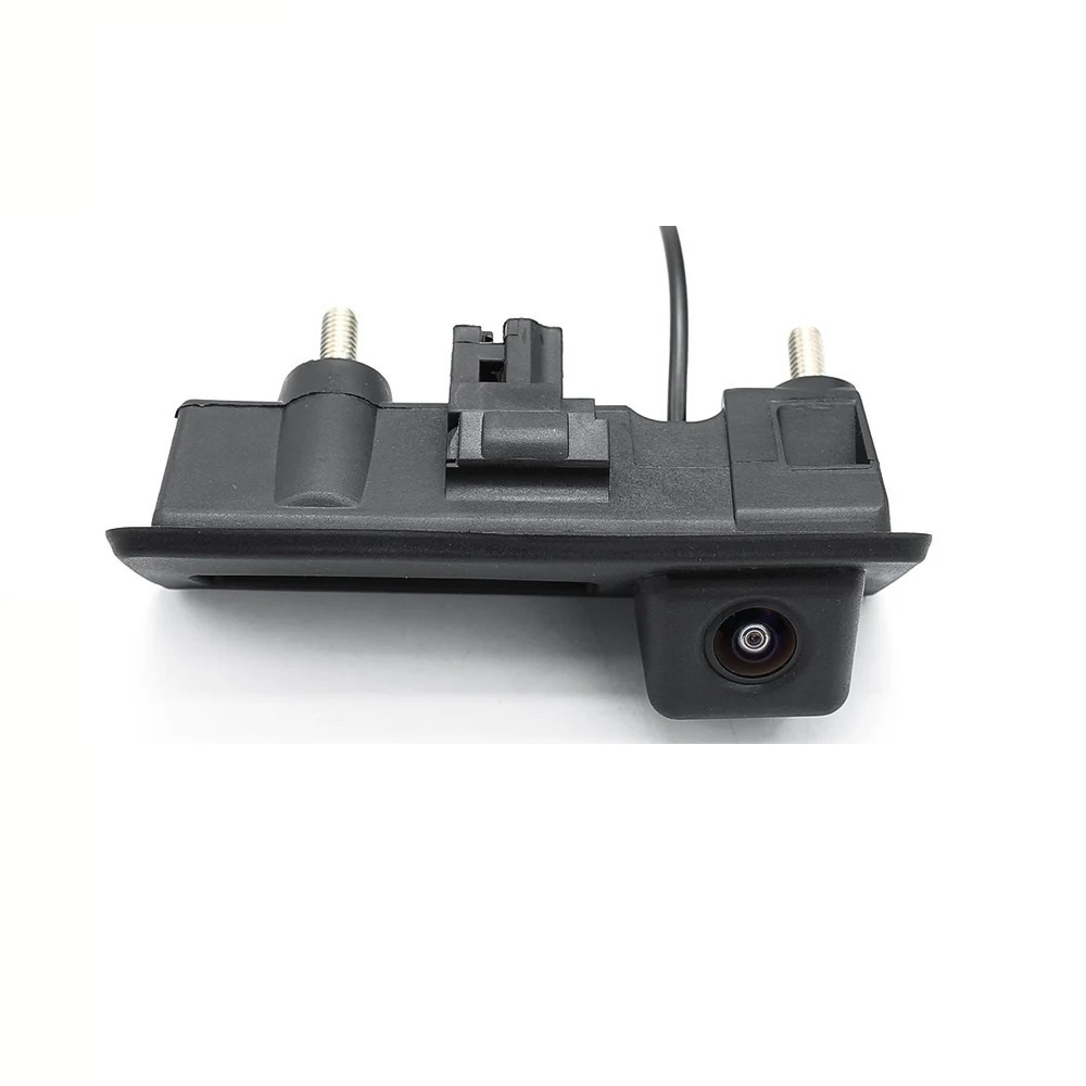 Camera marsarier dedicata BMW Seria 1 (F20 / F21) 2011 - 2019 tip lampa numar, AHD 720P, Night Vision, rezistenta la apa si praf, cablu video 6m