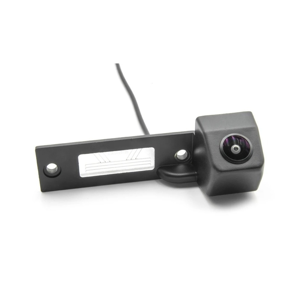 Camera marsarier dedicata Skoda Superb I 2001 - 2008 tip lampa numar, AHD 720P, Night Vision, rezistenta la apa si praf, cablu video 6m