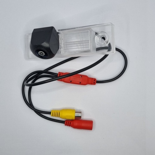 Camera marsarier dedicata Chevrolet Spark 2005 - 2009 tip lampa numar, AHD 720P, Night Vision, rezistenta la apa si praf, cablu video 6m