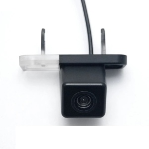 Camera marsarier dedicata Mercedes C-Class W203 2000 - 2007 tip lampa numar, CVBS, Night Vision, rezistenta la apa si praf, cablu video 6m - Img 1