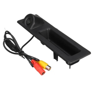 Camera marsarier dedicata BMW X1 (F48) 2015 - 2022 tip maner portbagaj, AHD 720P, Night Vision, rezistenta la apa si praf, cablu video 6m - Img 2