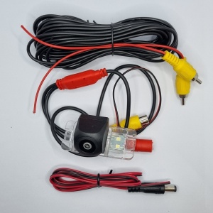 Camera marsarier dedicata Ford C-Max II / Grand C-Max 2010 - 2019 tip lampa numar, AHD 720P, Night Vision, rezistenta la apa si praf, cablu video 6m - Img 4