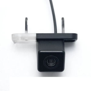 Camera marsarier dedicata Mercedes CLS C219 2004 - 2011 tip lampa numar, CVBS, Night Vision, rezistenta la apa si praf, cablu video 6m - Img 1
