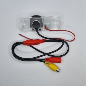 Camera marsarier dedicata VW Golf VI 2008 - 2014 tip lampa numar, AHD 720P, Night Vision, rezistenta la apa si praf, cablu video 6m - Img 2
