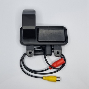 Camera marsarier dedicata Mercedes E-Class W212 2009 - 2016 tip maner portbagaj, AHD 720P, Night Vision, rezistenta la apa si praf, cablu video 6m - Img 1