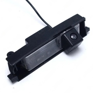 Camera marsarier dedicata Toyota Rav4 III 2005 - 2013 tip lampa numar, AHD 720P, Night Vision, rezistenta la apa si praf, cablu video 6m - Img 1