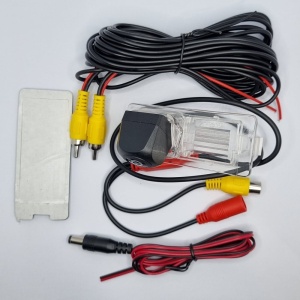 Camera marsarier dedicata Renault Fluence 2009 - 2016 tip lampa numar, AHD 720P, Night Vision, rezistenta la apa si praf, cablu video 6m 100009409