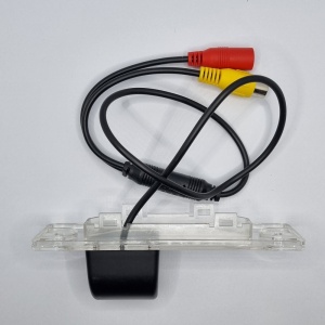 Camera marsarier dedicata Renault Koleos 2008 - 2016 tip lampa numar, CVBS, Night Vision, rezistenta la apa si praf, cablu video 6m 100008509