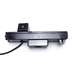 Camera marsarier dedicata Toyota Auris 2006 - 2012 tip lampa numar, AHD 720P, Night Vision, rezistenta la apa si praf, cablu video 6m 100008589