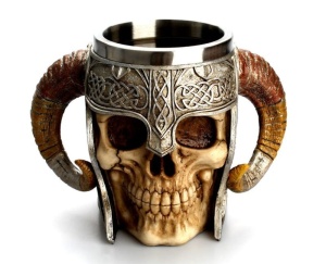 Halba de bere metalica Shopiens Viking Skull in forma de craniu, din inox si rasina, 400 ml - Img 1