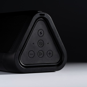 Boxa/Bateria Externa cu incarcare wireless + Stand Telefon - Sakura Negru - Img 4