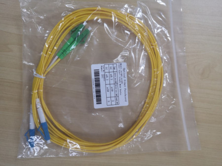 LC\APC – LC\UPC 3m : Single mode Duplex Patchcord