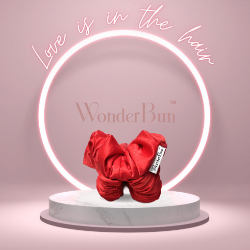 Wonder Bun - Satin Red