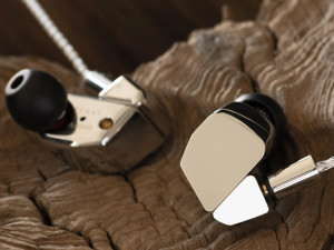 Cuffia In-Ear Hi-Fi Final Audio A8000 - Img 2