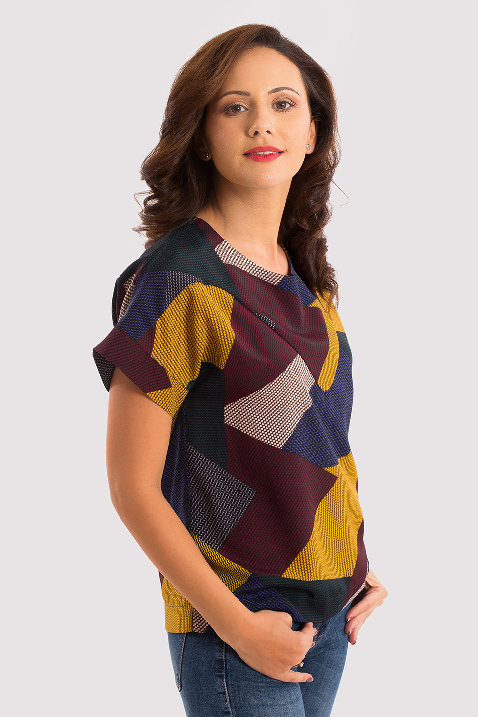 top lejer multicolor cu maneci scurte