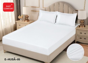 HUSA DE PAT CU ELASTIC CU 2 FETE DE PERNA 180X200 FINET SUPERIOR DAMASC EE09
