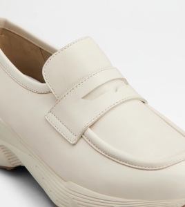 Tod's | Дамски обувки - Img 2