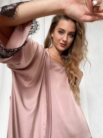 Set de pijama din satin roz cu halat - Img 2