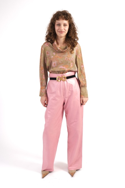 Pantaloni din piele
