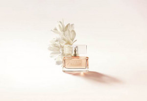 Givenchy Dahlia Divin Nude EDP 75ml за Жени - Img 4