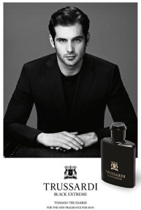 Trussardi Black Extreme Комплект (EDT 50ml + SG 100ml + Bag) за Мъже - Img 2