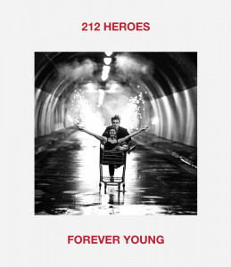 Carolina Herrera 212 Heroes Комплект (EDT 90ml + SG 100ml) за Мъже - Img 2