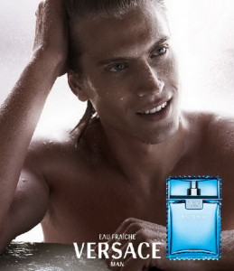 Versace Man Eau Fraiche Комплект (EDT 100ml + EDT 10ml + SG 150ml) за Мъже - Img 2