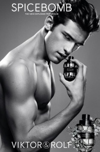 Viktor & Rolf Spicebomb Комплект (EDT 50ml + AS Balm 50ml + Shaving Cream 50ml) за Мъже - Img 2