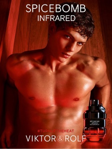 Viktor & Rolf Spicebomb Infrared Комплект (EDT 90ml + EDT 20ml) за Мъже - Img 2