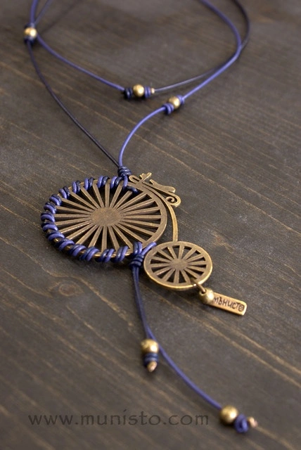 Retro bicycle Necklace - Img 4