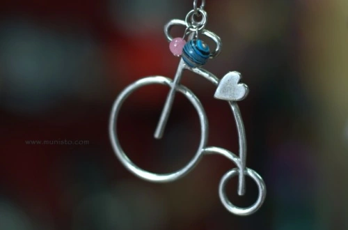 Retro bicycle Necklace - Img 4