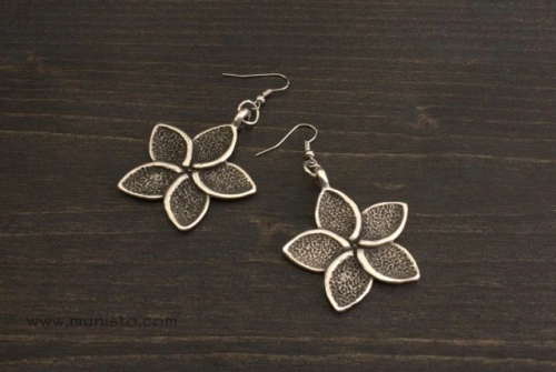 Women's Bracelet, Necklace &amp; Earrings Set - Img 2
