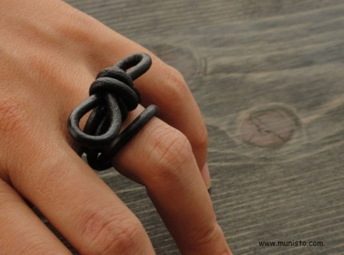 Women's Necklace and Ring Set - Img 3