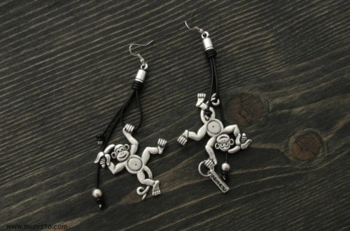 Women's Bracelet, Necklace &amp; Earrings Set - Monkeys - Img 4