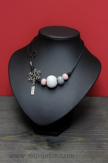 Women's Bracelet, Necklace &amp; Earrings Set - Snowballs - Img 2