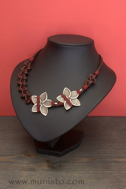 Women's Bracelet, Necklace &amp; Earrings Set - Img 3