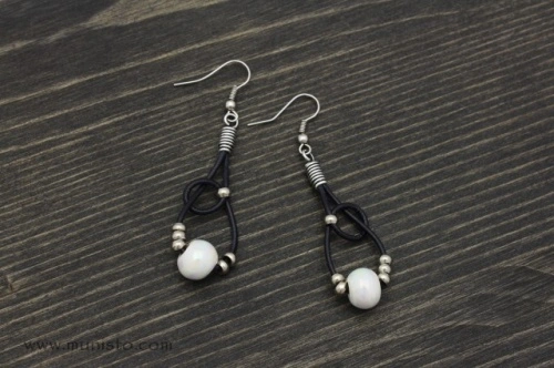 Women's Bracelet, Necklace &amp; Earrings Set - Snowballs - Img 4