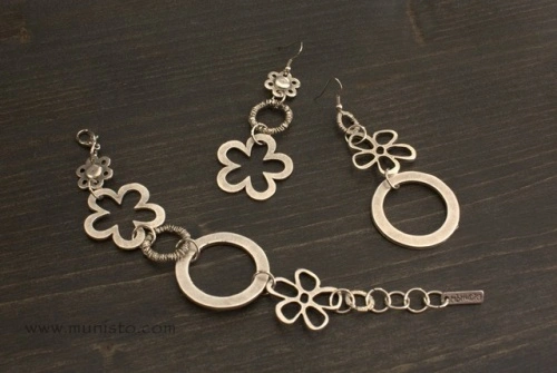 Women's Bracelet &amp; Earrings Set - Img 2