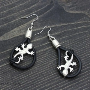 Women's Bracelet & Earrings Set - Img 3