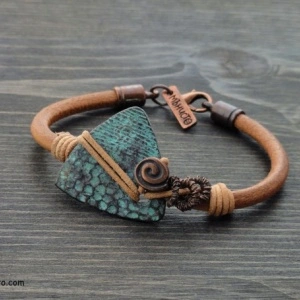 Women's Bracelet, Necklace, Earrings & Ring Set - Img 3