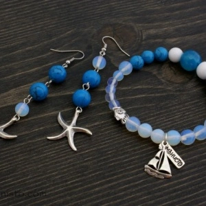 Bracelet and earrings set