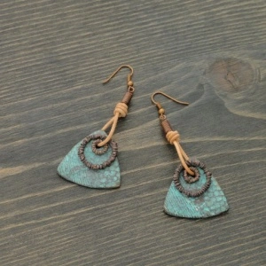 Women's Bracelet, Necklace, Earrings & Ring Set - Img 4