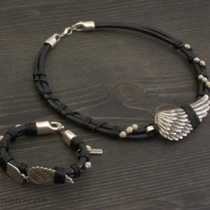 Women's Necklace and Bracelet Set