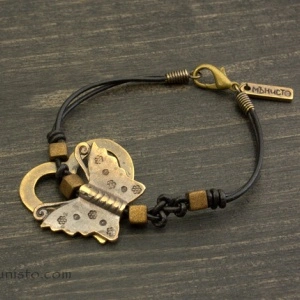 Women's Bracelet, Necklace & Earrings Set - Img 4