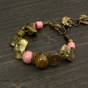 Women's Bracelet, Necklace & Earrings Set - Img 3