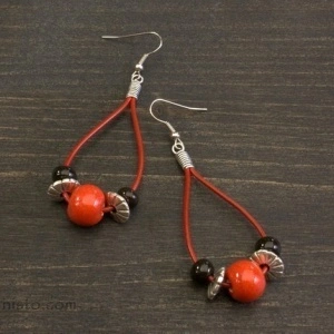 Women's Bracelet, Necklace & Earrings Set - Img 4