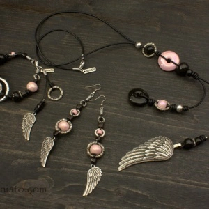 Women's Necklace, Bracelet & Earrings Set