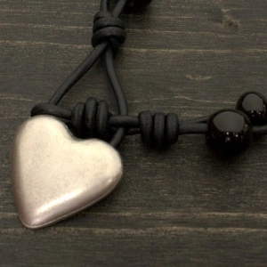 Women's Bracelet & Necklace Set - Img 4